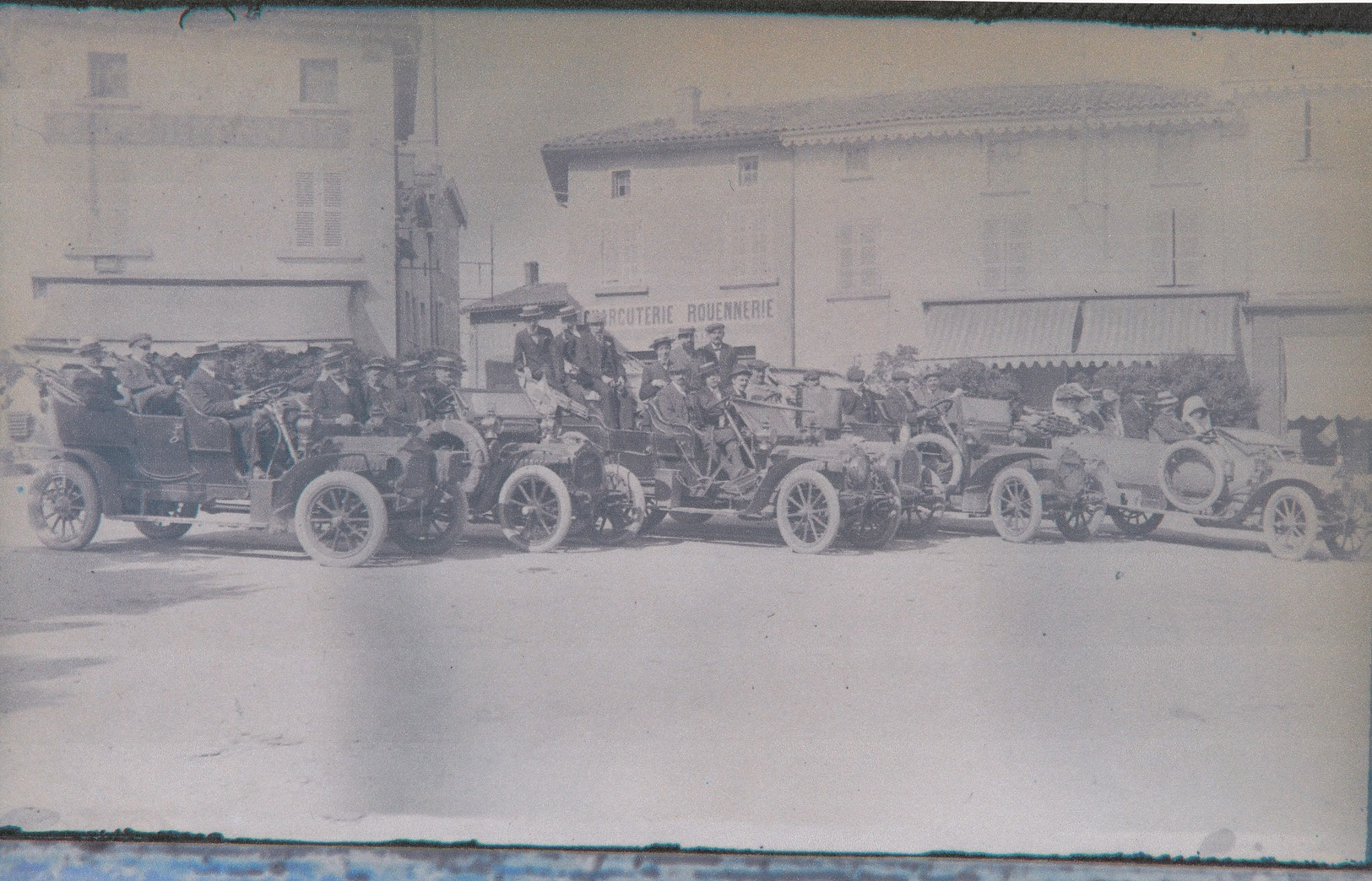 I51 - Ancienne Photographie Photo Négatif Sur Verre - Groupe D'automobiles Du Début De Siècle - Glasdias