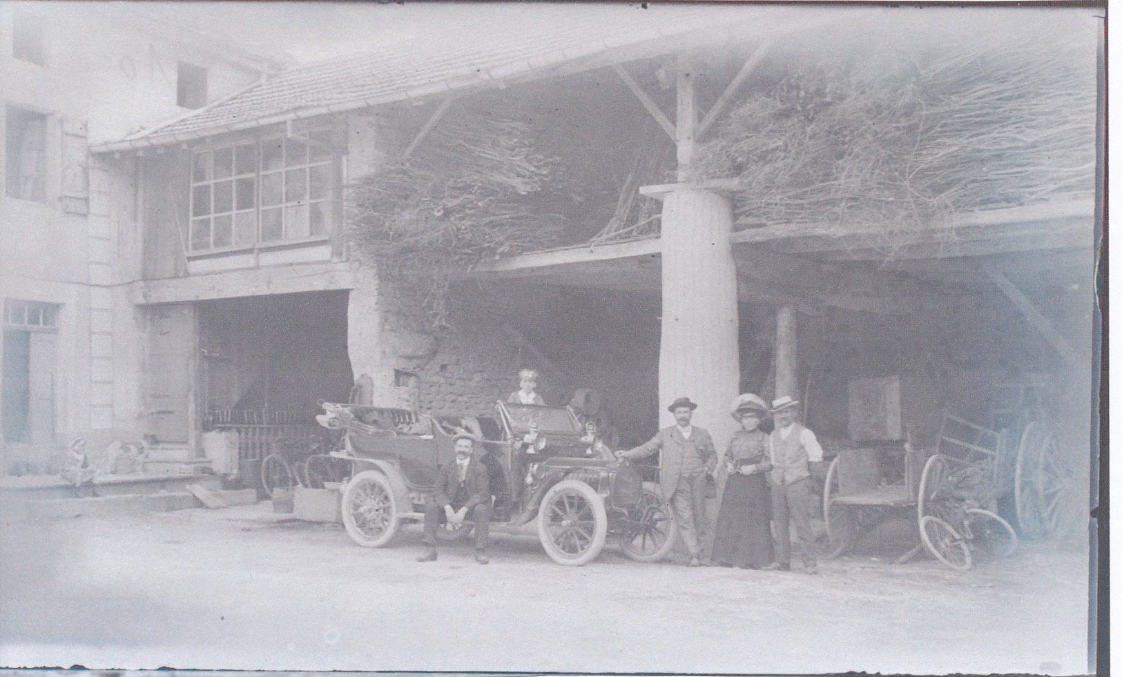 I51 - Ancienne Photographie Photo Négatif Sur Verre - Avant Le Départ En Voyage - Automobile - Plaques De Verre