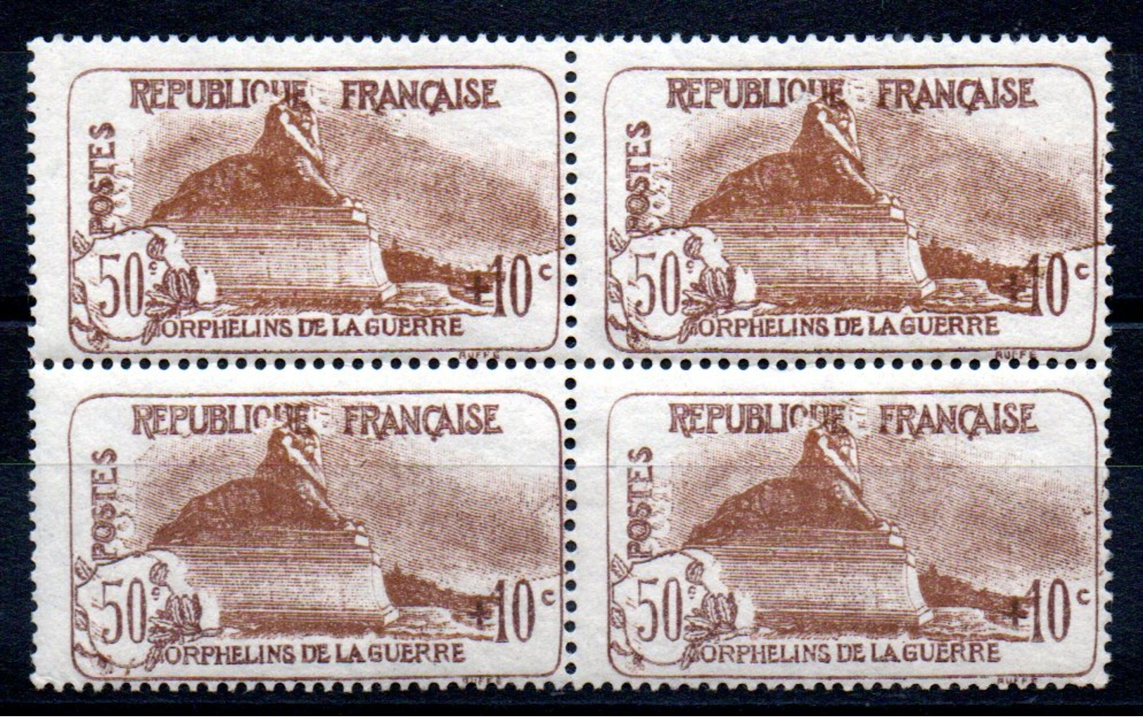 FRANCE - YT N° 230 X4 - Neuf **/* - MNH/MH- Cote: 320,00 € - Lire Descriptif - Neufs