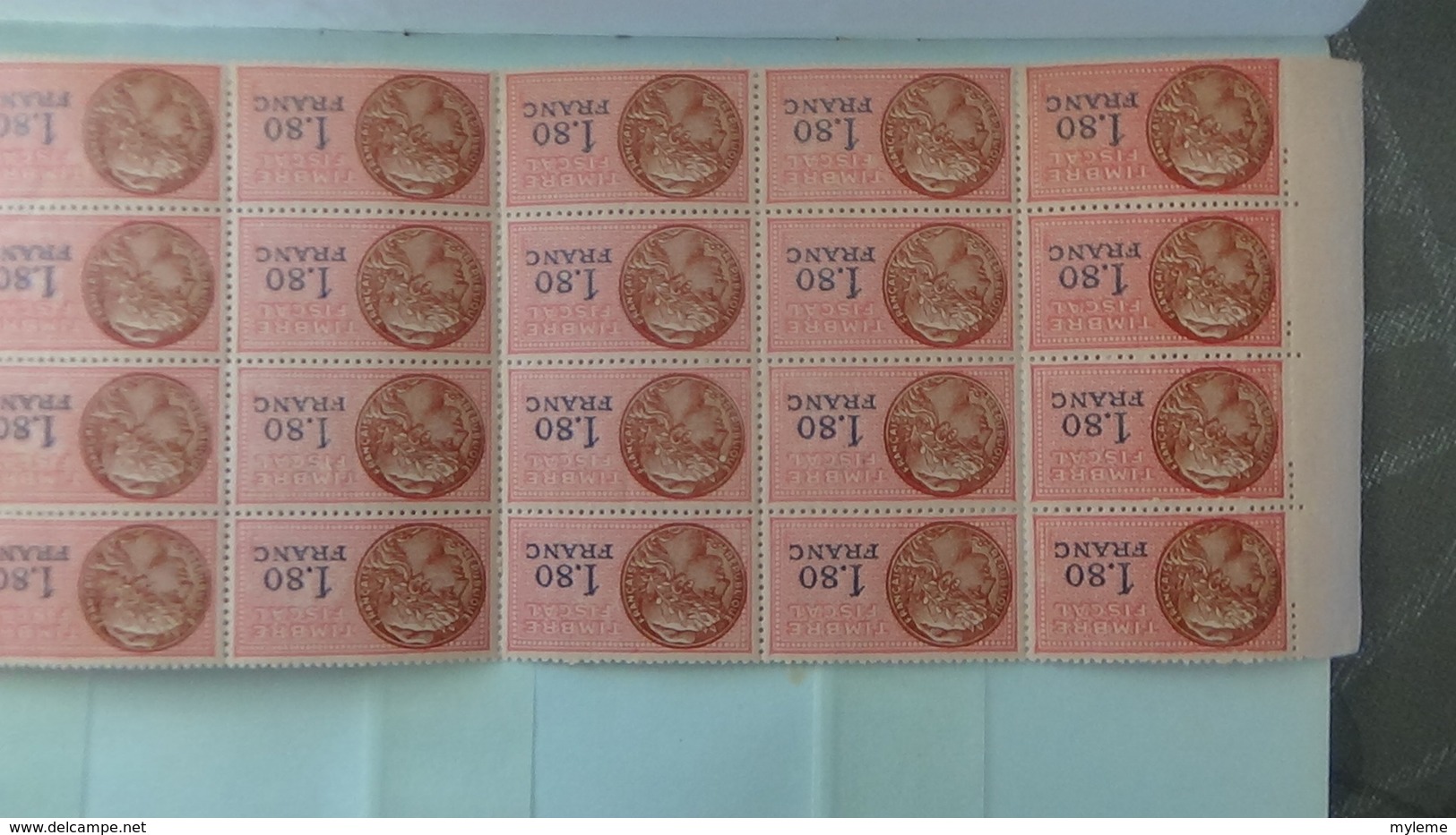 Carnet à choix de 230 timbres fiscaux avec coins datés (et date au verso) tous est **. Côte très sympa !!!
