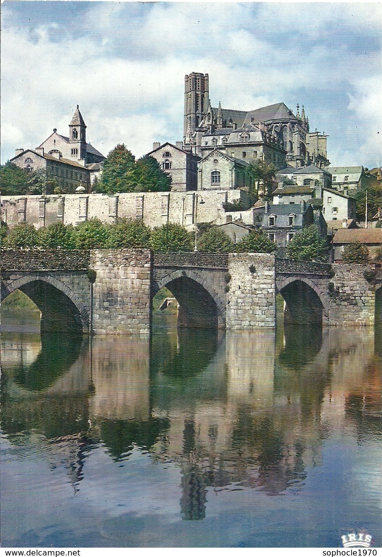 HAUTE VIENNE - 87 - LIMOGES -CPSM GF Couleur - L'abbesaile Et Le Pont St Etienne - Limoges