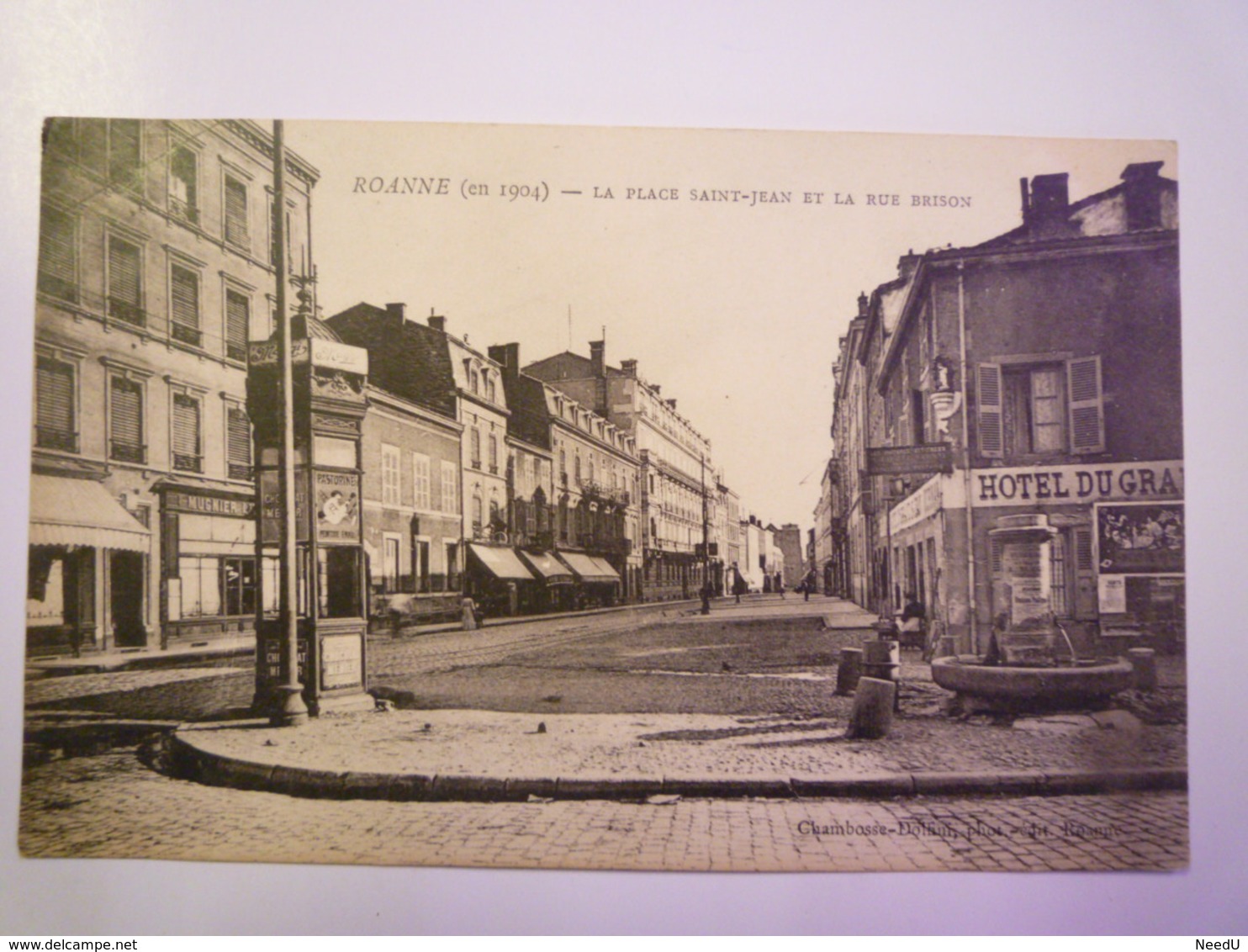 GP 2019 - 381  ROANNE  (Loire)  :  La Place  SAINT-JEAN  Et La Rue  BRISON   1904   XXX - Roanne