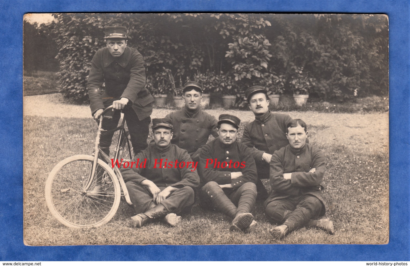 CPA Photo - SAINT JULIEN - Beau Portrait De Poilu Du 2e Régiment à Identifier - 1915 - Voir Vélo & Uniforme WW1 - Guerre 1914-18