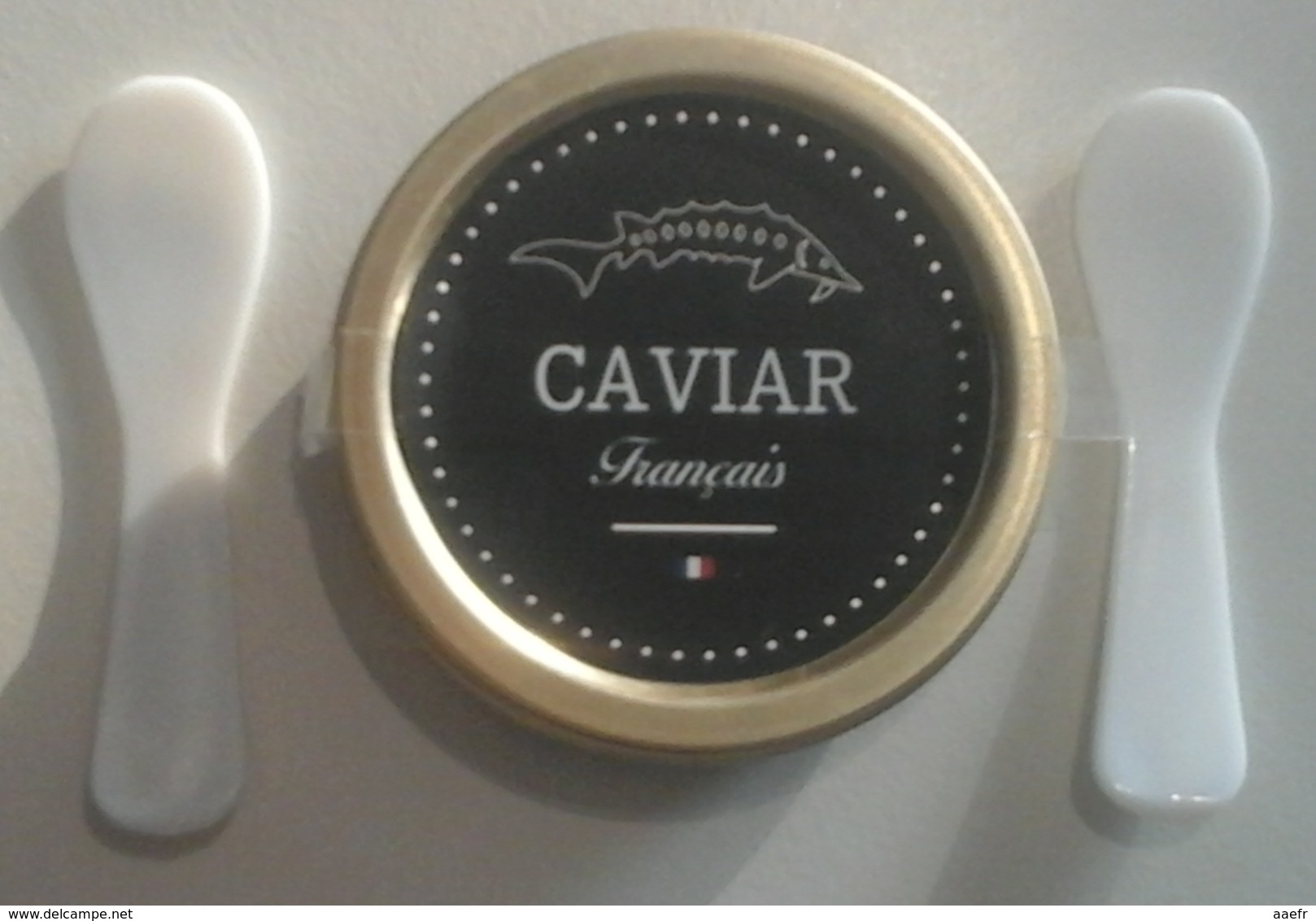 BoÎte De CAVIAR Français +  2 Cuillères - Contenance 30 Gr - Autres & Non Classés