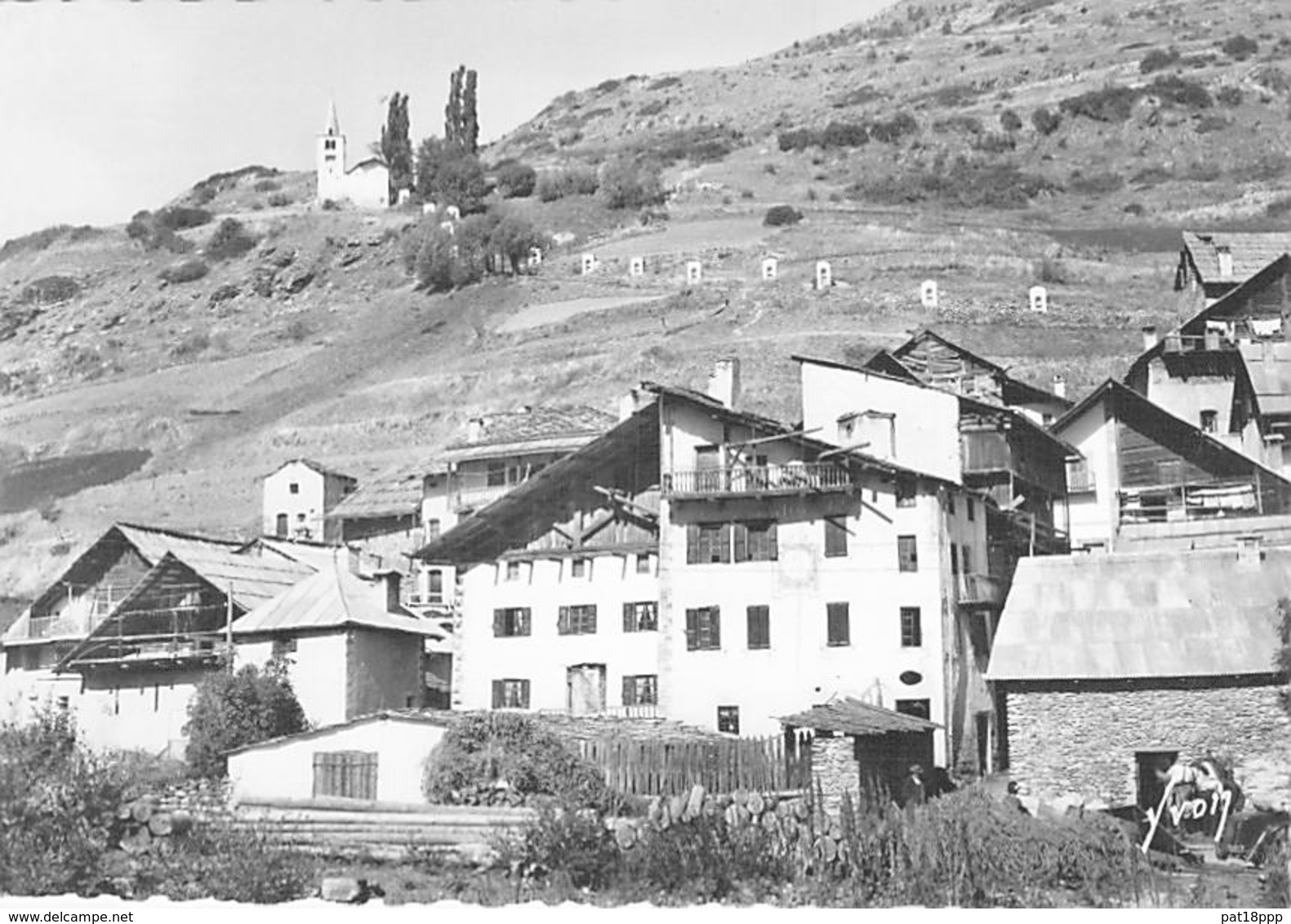 05 - ABRIES : Le Chemin De Croix Et La Chapelle - CPSM Dentelée Noir Blanc GF - Hautes Alpes - Other & Unclassified