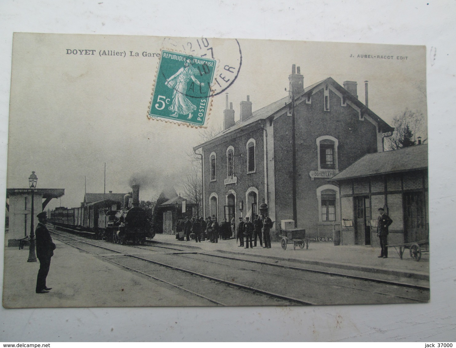 DOYET  La Gare , Animé 1910 - Autres & Non Classés
