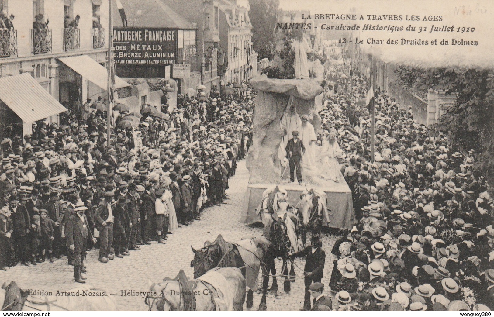 44 NANTES     Cavalcade Historique Du 31 Juillet 1910 - Le Char Des Druides Et Du Dolmen   SUPER PLAN - Nantes