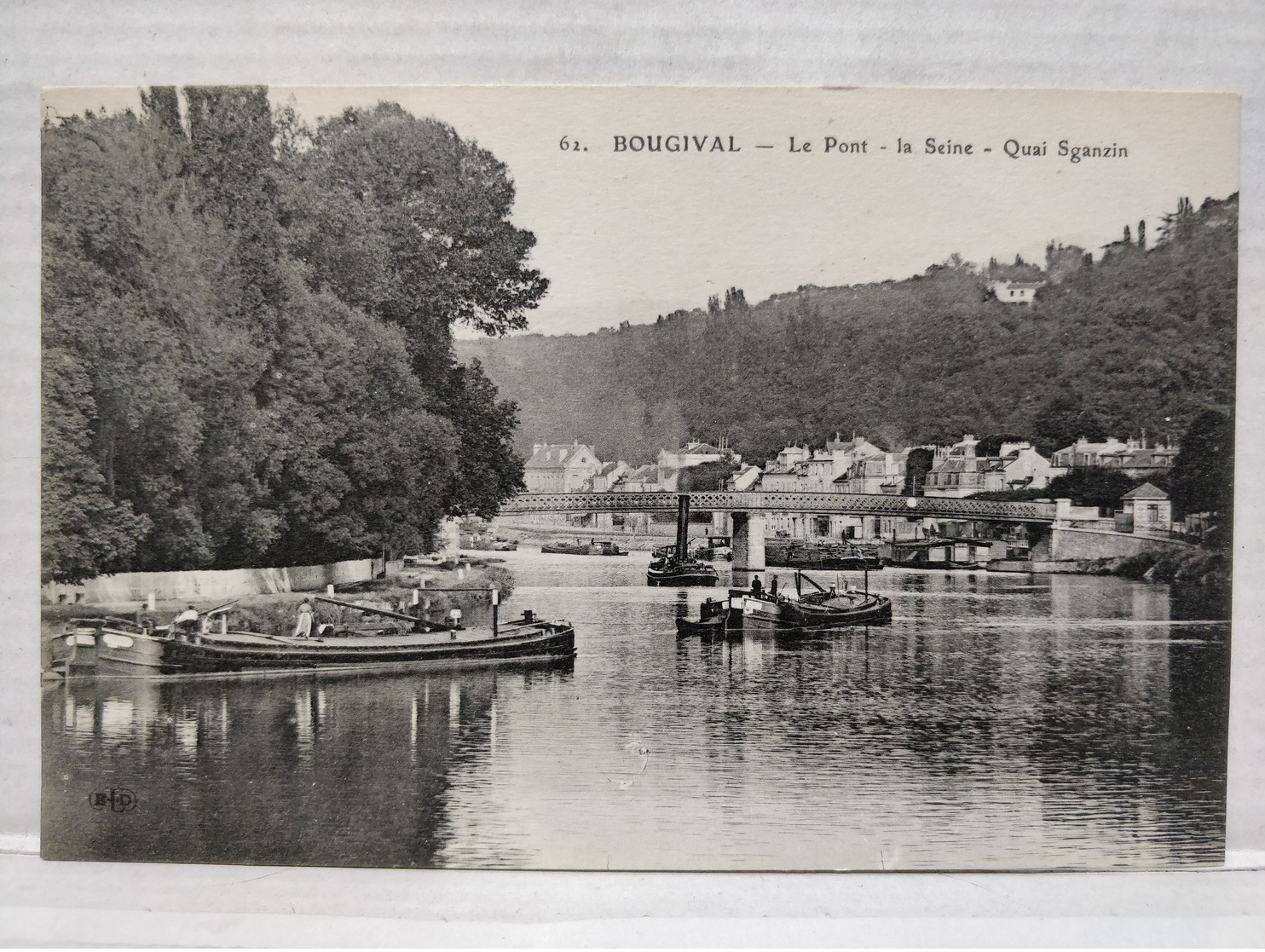 Bougival. Le Pont. La Seine. Quai Sganzin - Bougival