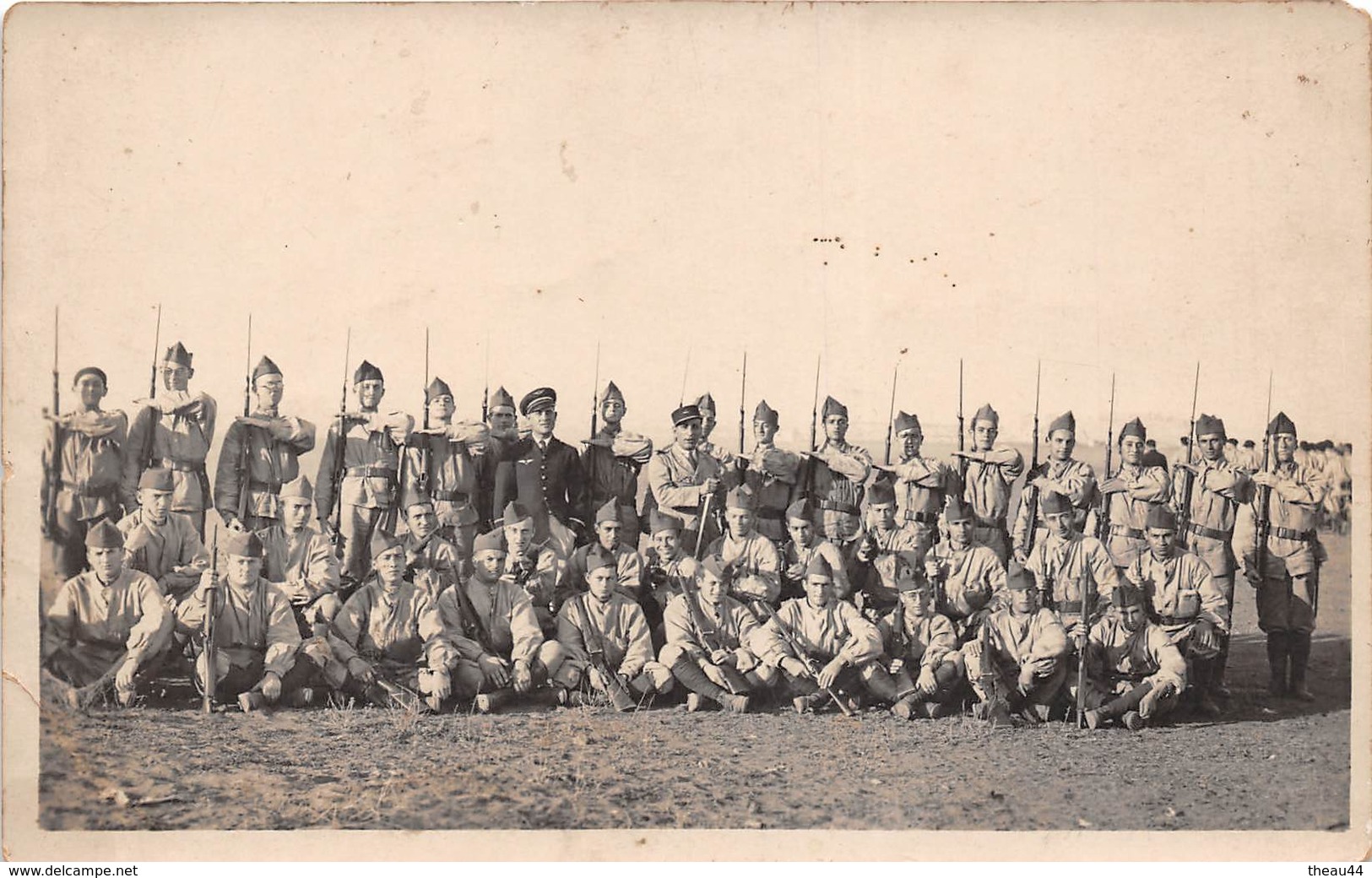 ¤¤  -  Carte-Photo Militaire Non Située   - Soldats   -  Un Officier Aviateur   -  ¤¤ - Guerre 1914-18