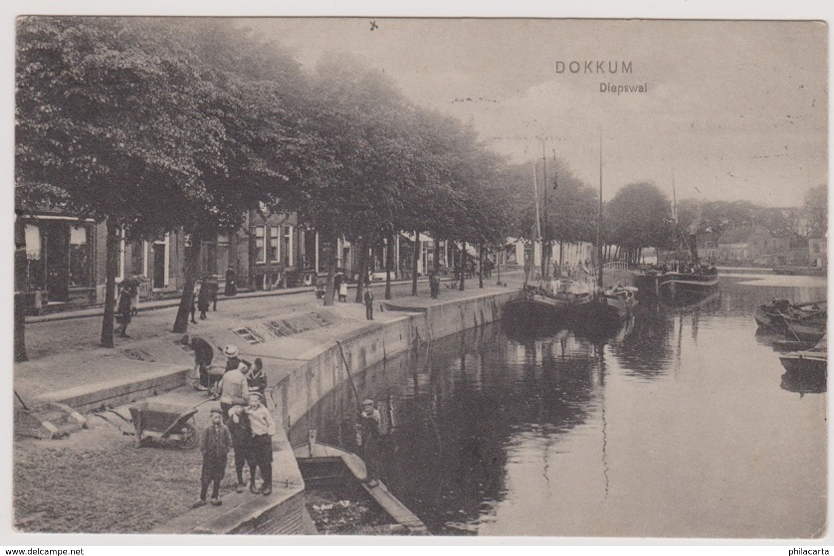 Dokkum - Diepswal Met Volk - 1911 - Dokkum