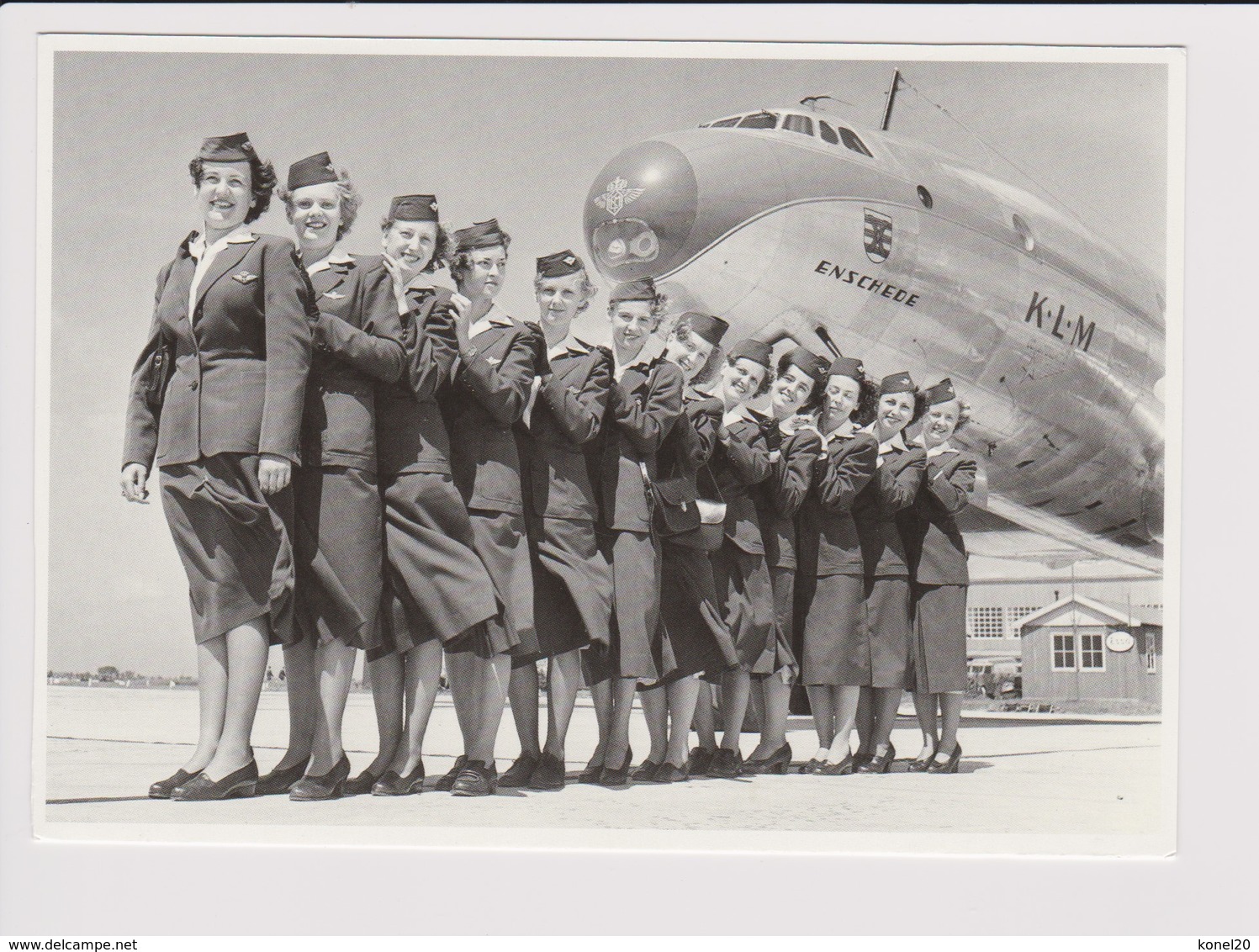 Photocard KLM K.L.M Royal Dutch Airlines Lockheed Constellation L-749 Aircraft Stewardess @ Schiphol Airport - 1919-1938: Entre Guerres