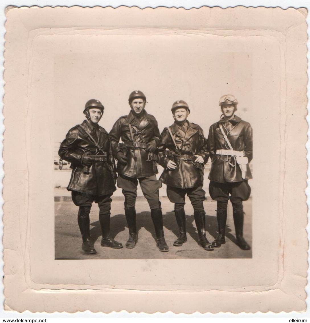 MILITARIA. MAROC. CASABLANCA. PHOTO. MILITAIRES. GENDARMES.  1956.A SITUER. - Guerre, Militaire