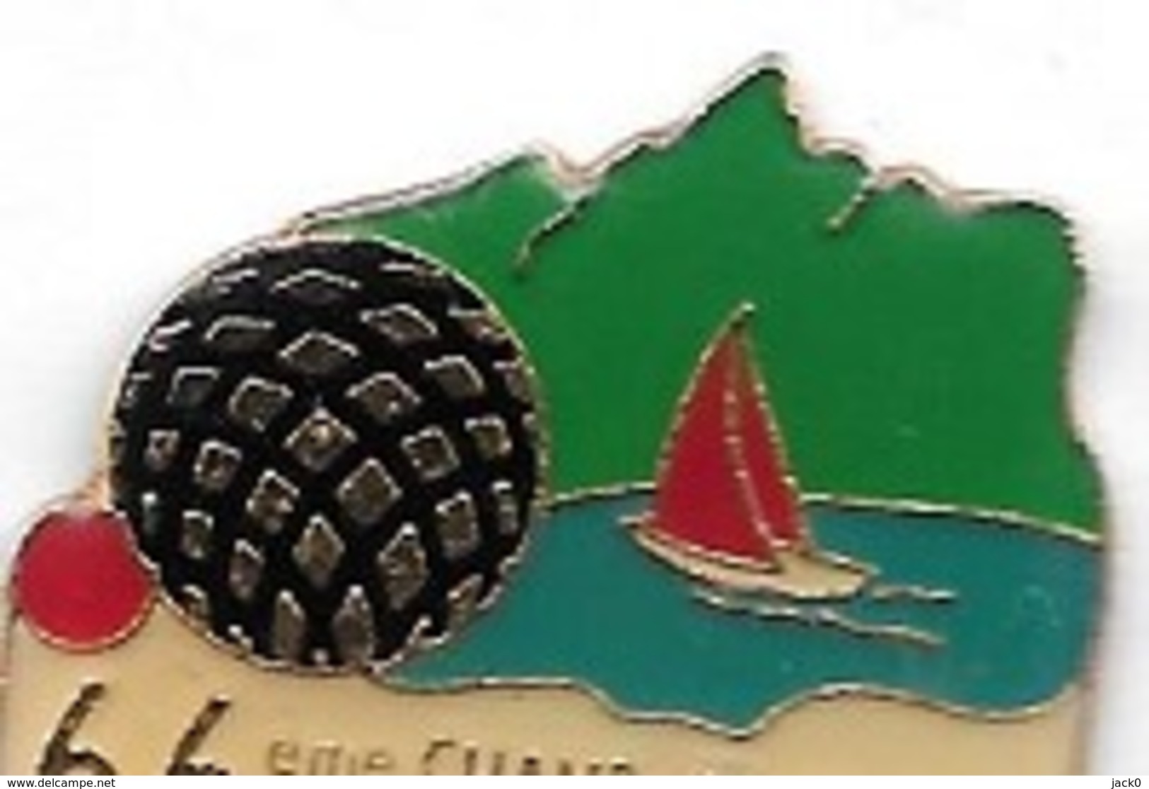 * Pin's  Ville, Sport  Pétanque,  66 ème  Championnat De France 1992  à  AIX - LES - BAINS  ( 73 ) - Pétanque