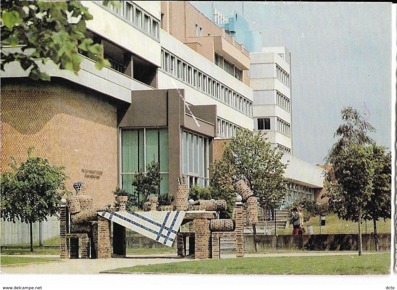 GUYANCOURT Vivre L'Avenir Lycée D'Hôtellerie Et De Tourisme St Quentin En Yvelines - Guyancourt