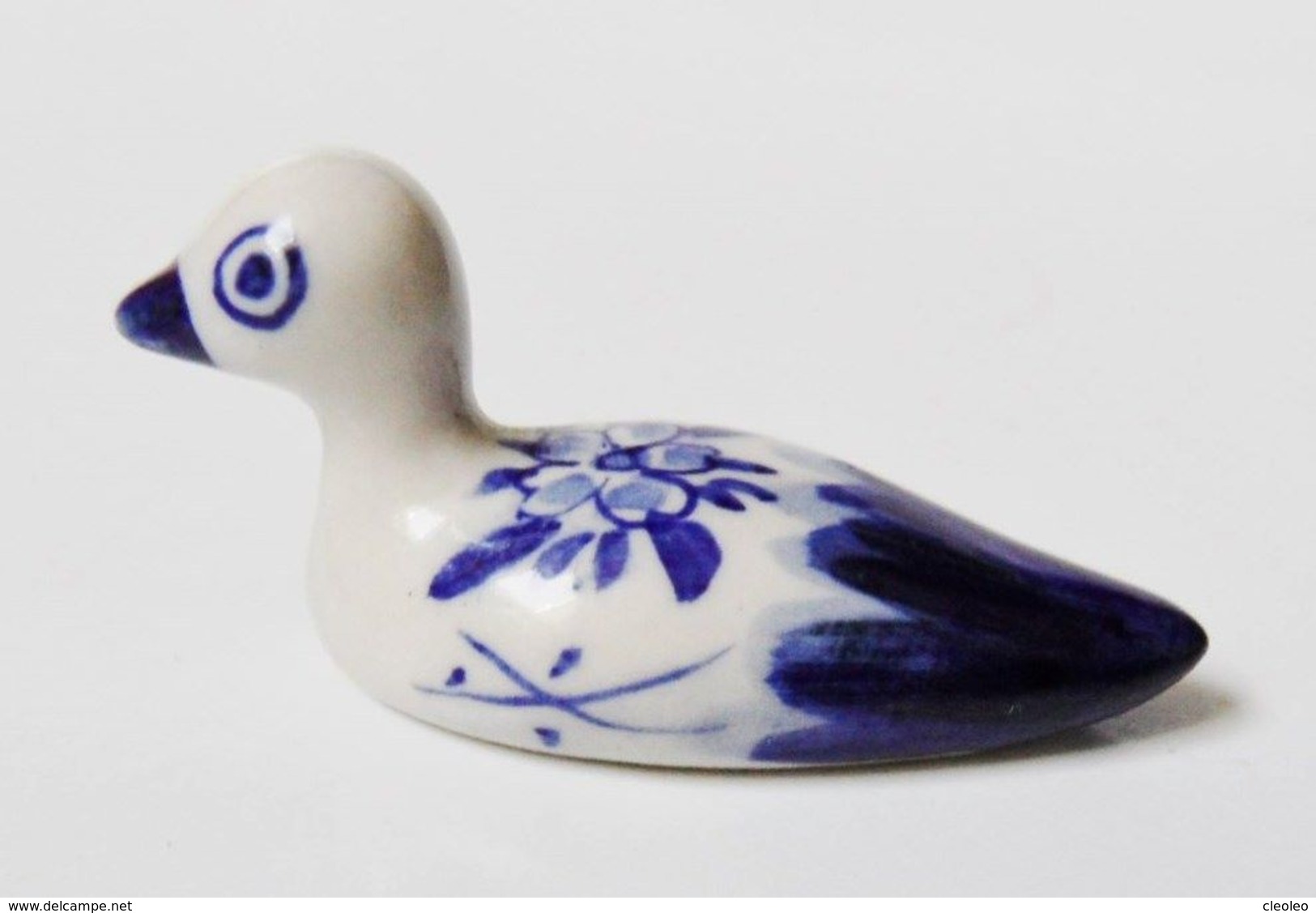 Fève Miniature Creuse Animaux Canard Motif Fleur -  OK - Animaux