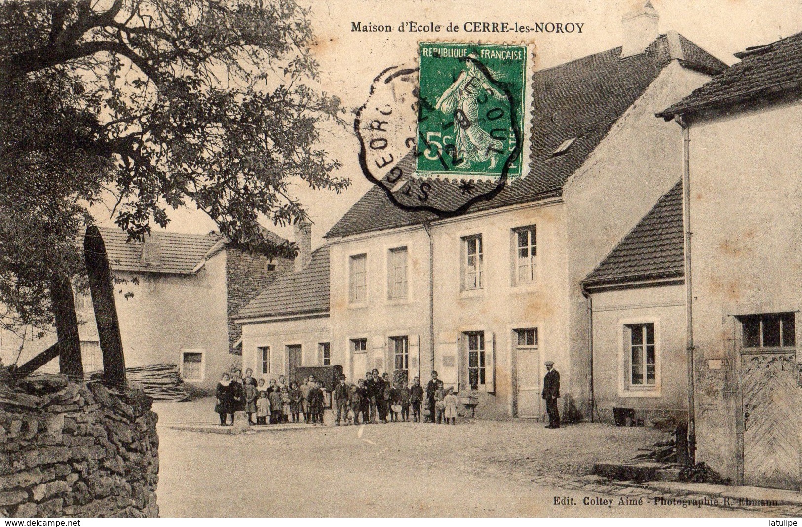 Cerre-les-Noroy  70   La Maison D'Ecole  Et La Cour Ecoliers Tres Tres Animée Avec Instituteur - Autres & Non Classés