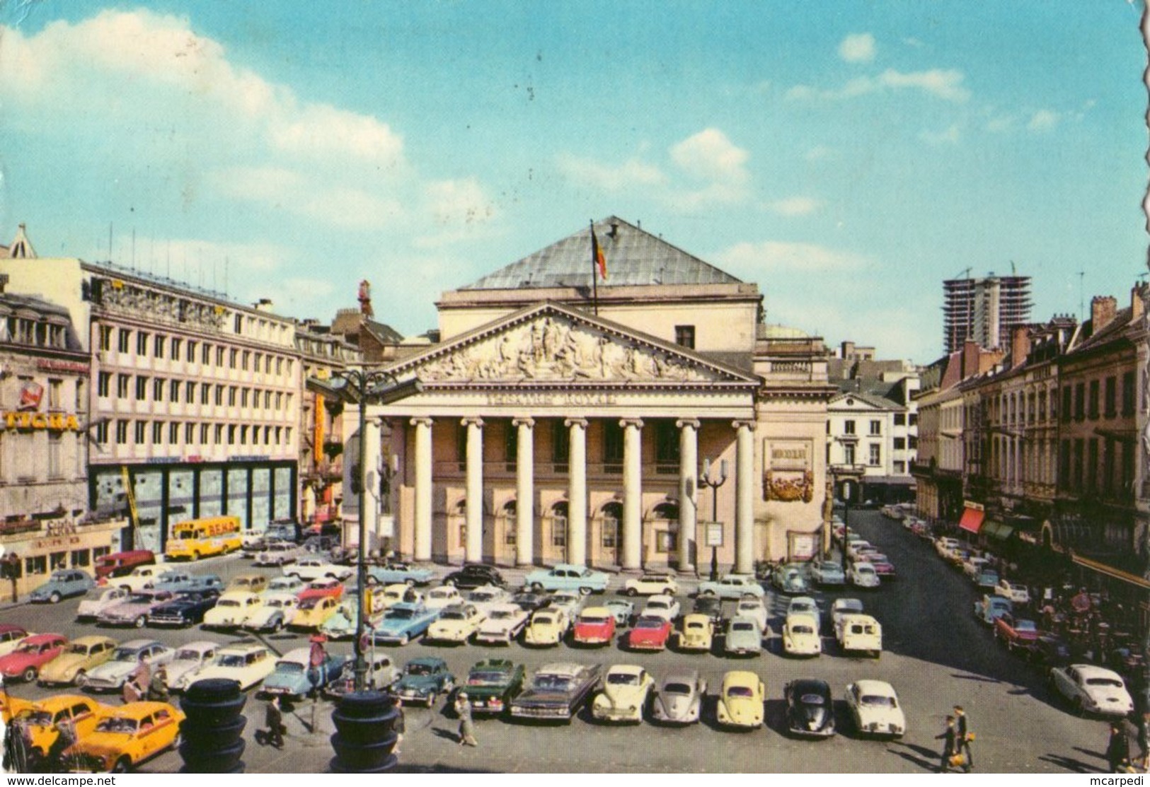 < Automobile Auto Voiture Car >> Peugeot 203 Coupé, Volkswagen VW Karmann Ghia, Peugeot 404 Taxi, Bruxelles Brussel - Voitures De Tourisme