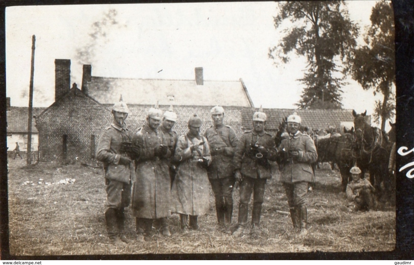 PHOTO ALLEMANDE - ARTILLEURS BAVAROIS A ESTREES (MONS) PRES DE MONCHY LAGACHE SOMME -  GUERRE 1914 1918 - 1914-18