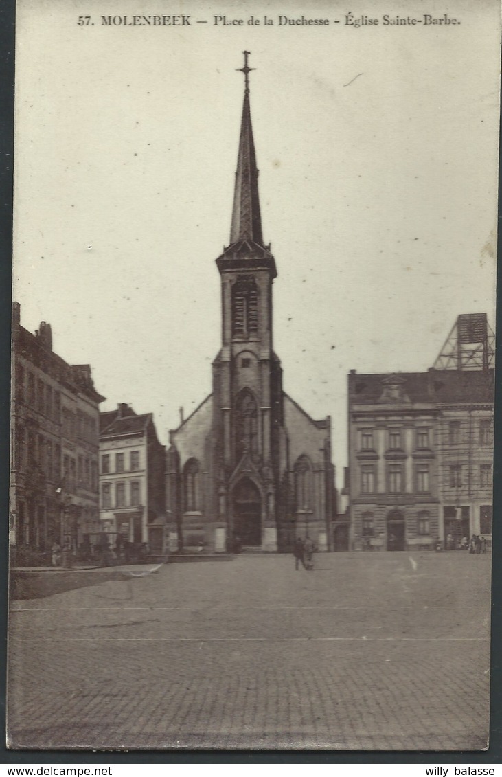 CPA MOLENBEEK Place De La Duchesse Eglise Sainte-Barbe - Molenbeek-St-Jean - St-Jans-Molenbeek