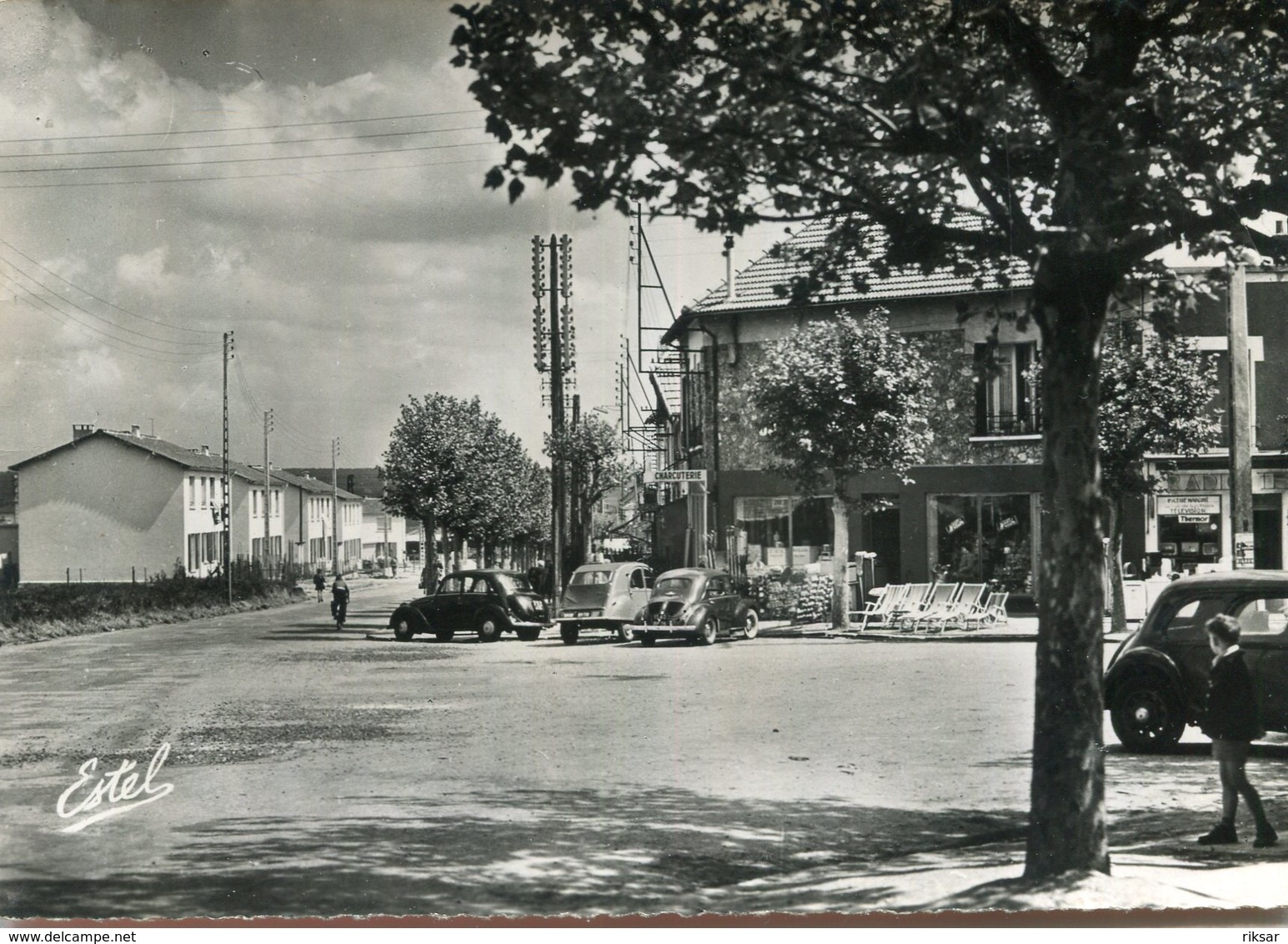 LES CLAYES SOUS BOIS(AUTOMOBILE) - Voitures De Tourisme