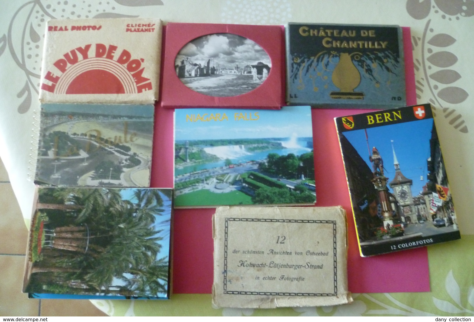 -- JOLI PETIT LOT DE CARNETS DE CARTES POSTALES ---Tous Differents . - 5 - 99 Postcards