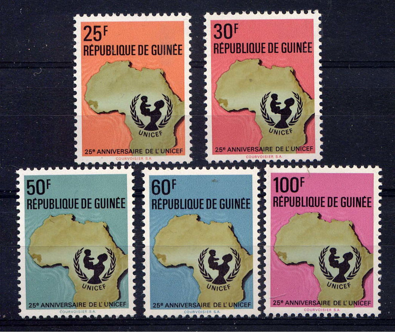 GUINEE - 446/450 ** - 25è ANNIVERSAIRE DE L'UNICEF - Guinée (1958-...)