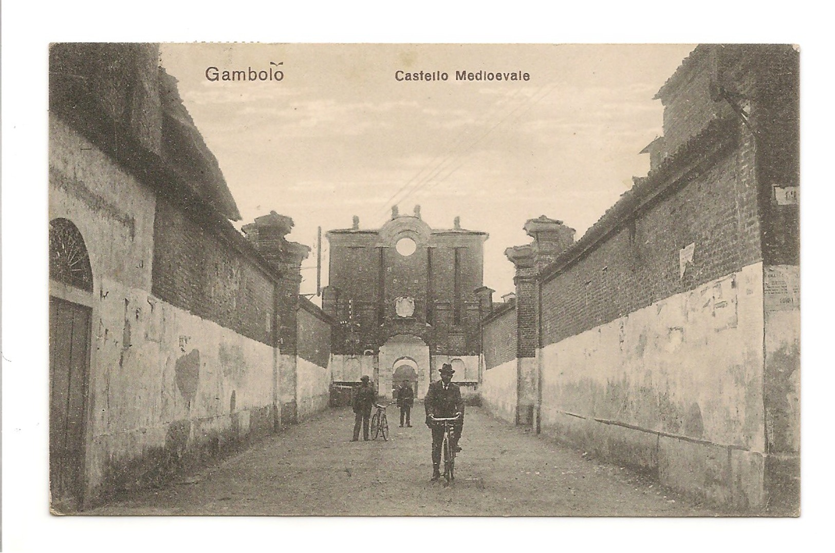 GAMBOLO'  -  CASTELLO MEDIOEVALE - Pavia