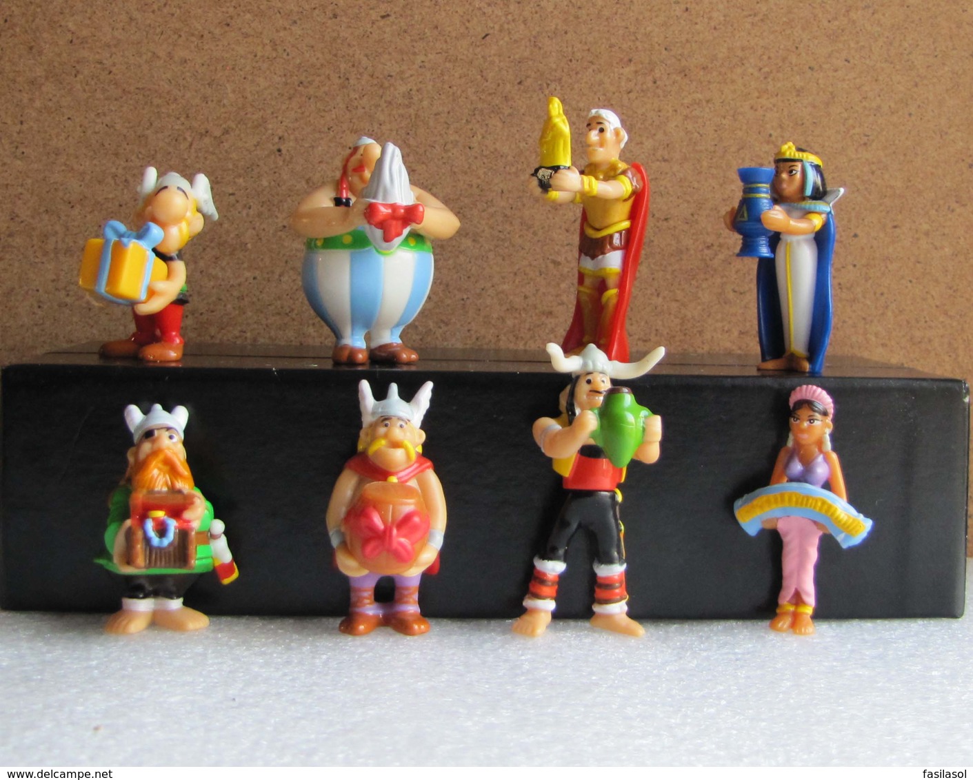 Kinder 2010 : Série Complète : Astérix à 50ans (8 Figurines Avec 3 BPZ) - Astérix & Obélix