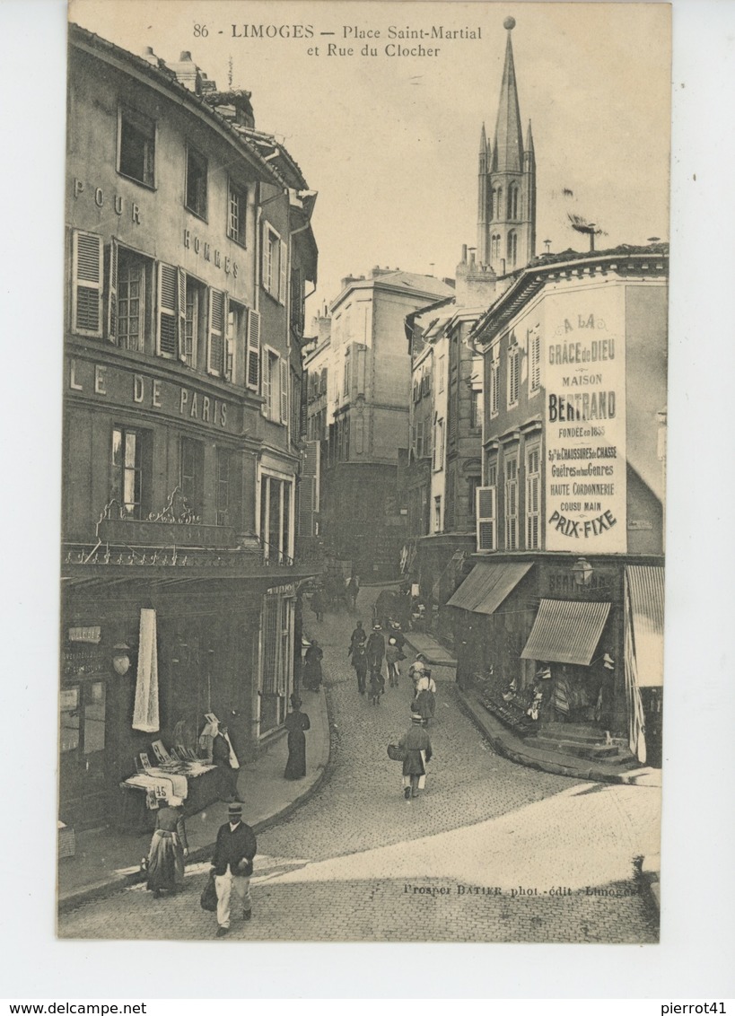 LIMOGES - Place Saint Martial Et Rue Du Clocher - Limoges