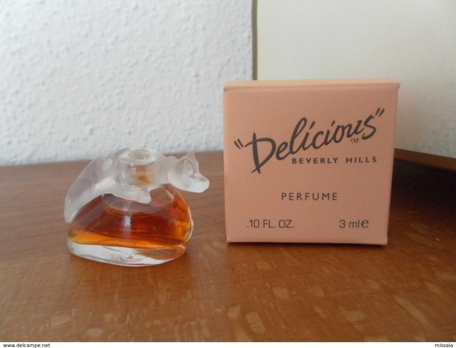 ACHAT IMMEDIAT;;;; MINIATURE DELICIOUS DE BEVERLY HILLS PARFUM 3 ML - Miniatures Femmes (avec Boite)