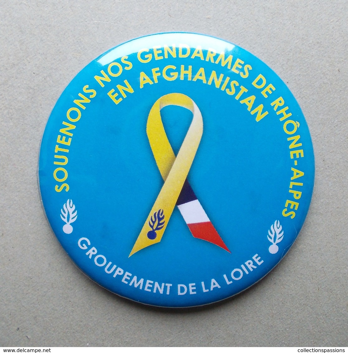 - DECAPSULEUR - Soutenons Nos Gendarmes De Rhône-Alpes En Afghanistan - Groupement De La Loire - - Tire-Bouchons/Décapsuleurs