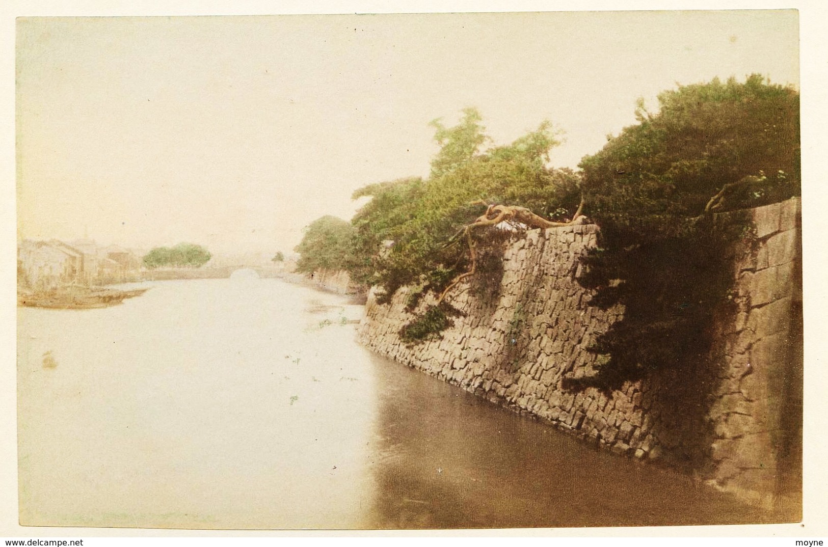 2 Photos Du Japon - XIXéme - Sur Papier Albuminé  - 1) Environs De Nikko   - 2) Pousse Poussse - Anciennes (Av. 1900)