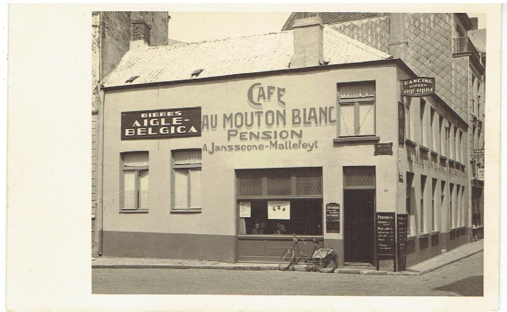 BLANKENBERGHE - Au Mouton Blanc - Café - Pension - Gelegen Naast Grand Hôtel Louis Trogh - Carte Photo - Blankenberge