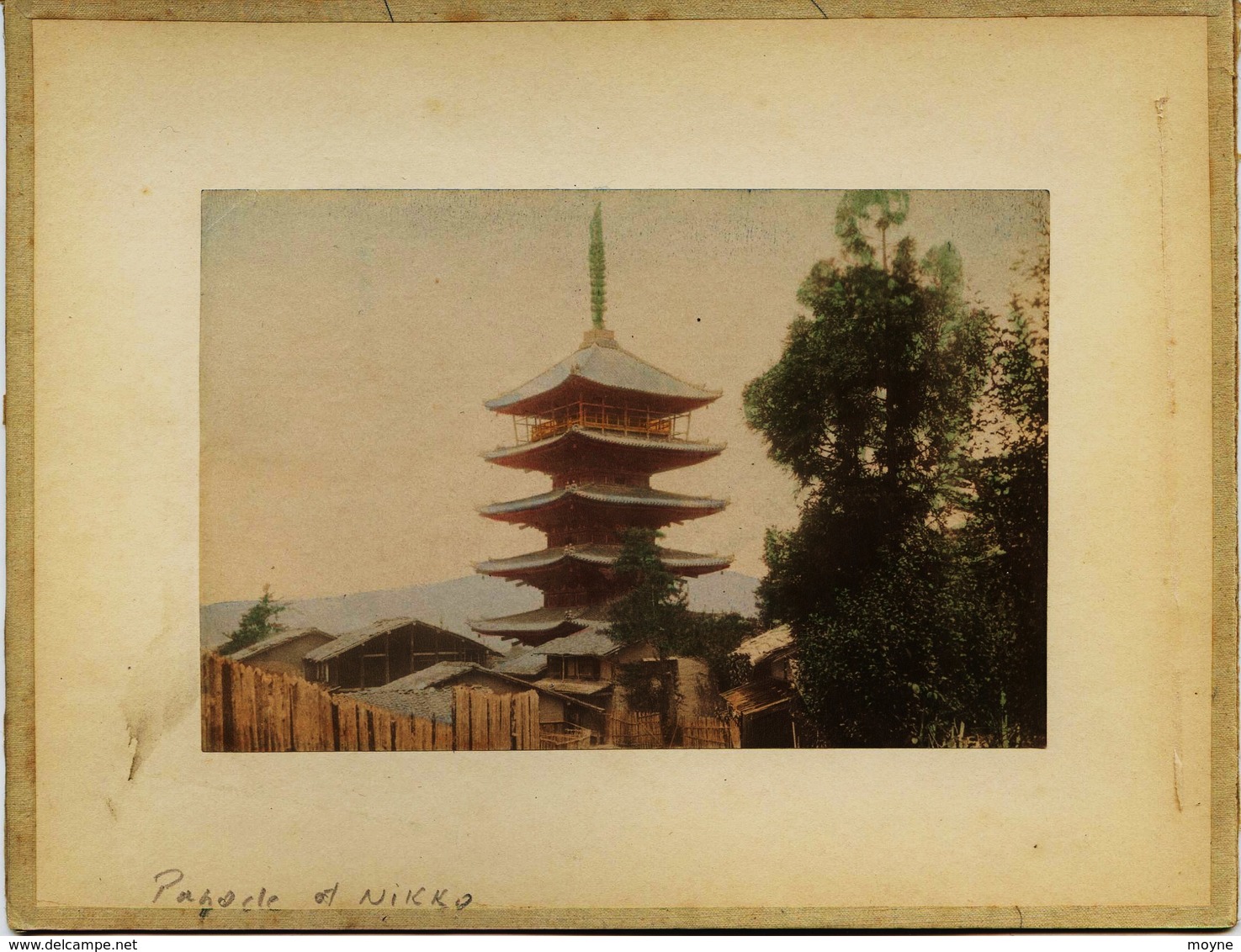 2 Photos Du Japon - XIXéme - Sur Papier Albuminé  - 1)  PAGODA AT NIKKO    2) PARC  AT NIKKO - Old (before 1900)