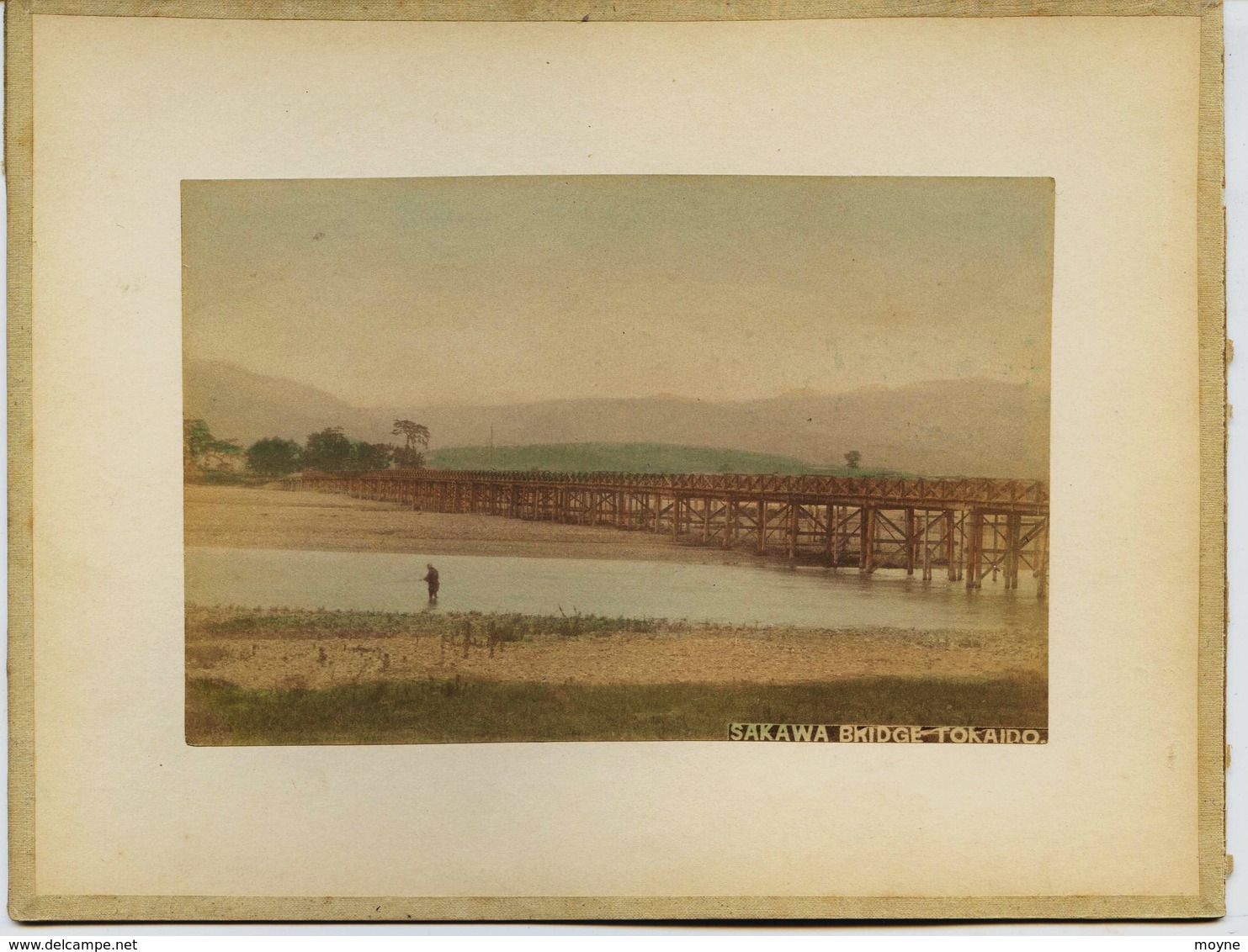 2 Photos Du Japon - XIXéme - Sur Papier Albuminé - 1) SAKAWA BRIDGE TOKAIDO ( Disparu ?? )  - 2) MARCHE AUX FLEURS ?? - Old (before 1900)