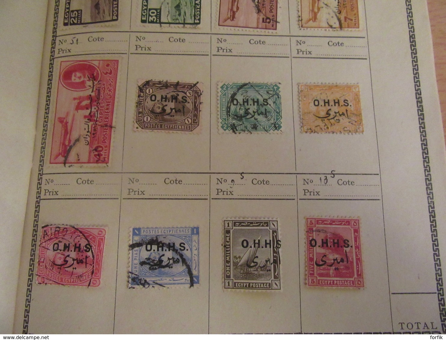 Egypte - Collection de 159 timbres en carnet - Plus ancien YT n°9 - Neufs sur charnières et oblitérés + taxe et service