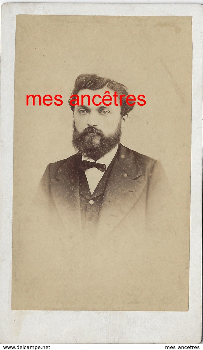 CDV Identifiée-Baptiste TOUCHARD Vers 1880-née 1841 à Fresnay Sur Sarthe-photo L. Gigon à Vannes - Anciennes (Av. 1900)