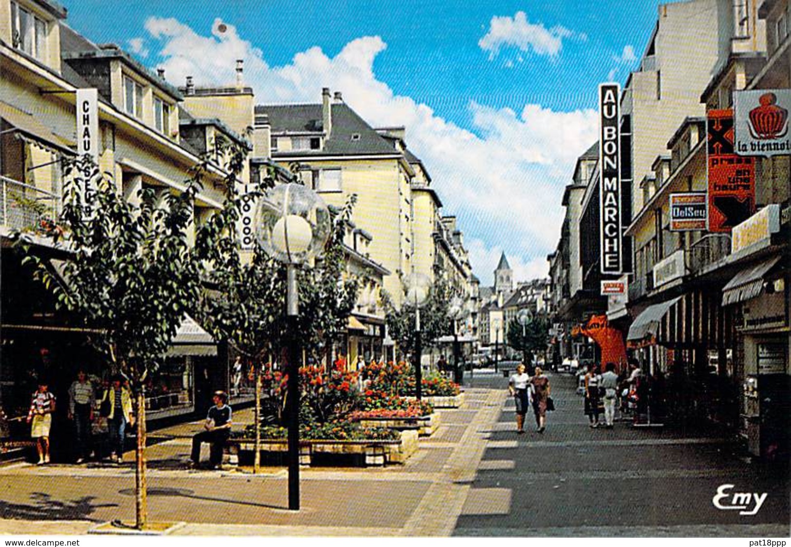 ** Lot De 2 Cartes ** 14 - CAEN ( Rue Commerçante ) Rues Pietonnes Et La Rue Bellivet - CPSM CPM GF - Calvados - Caen