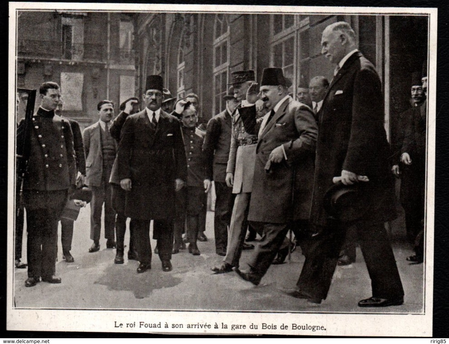 1927  --  LE ROI FOUAD D EGYPTE A SON ARRIVEE GARE DU BOIS DE BOULOGNE  3Q750 - Non Classés