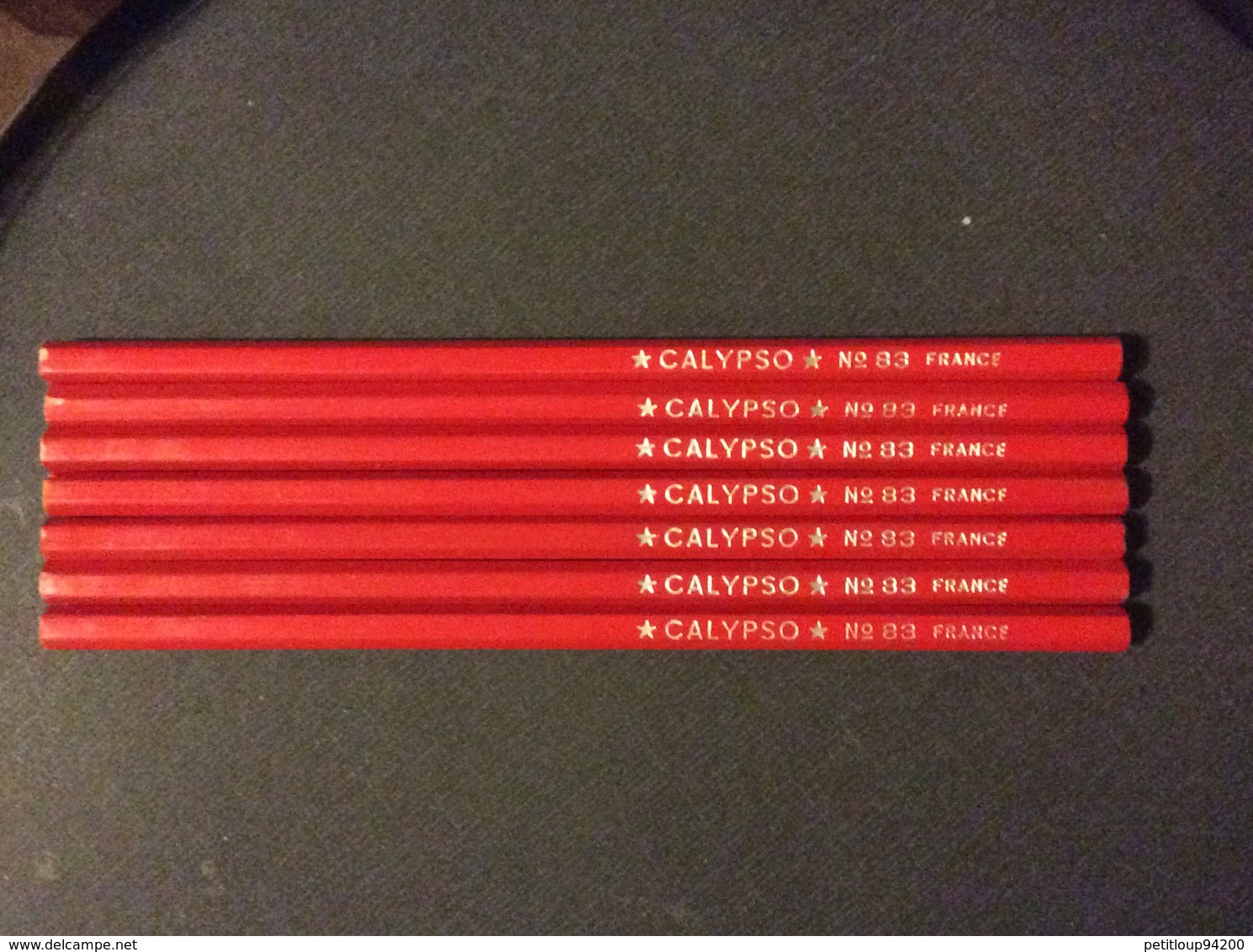 7 CRAYONS COULEUR ROUGE Calypso  No 89 - Autres & Non Classés