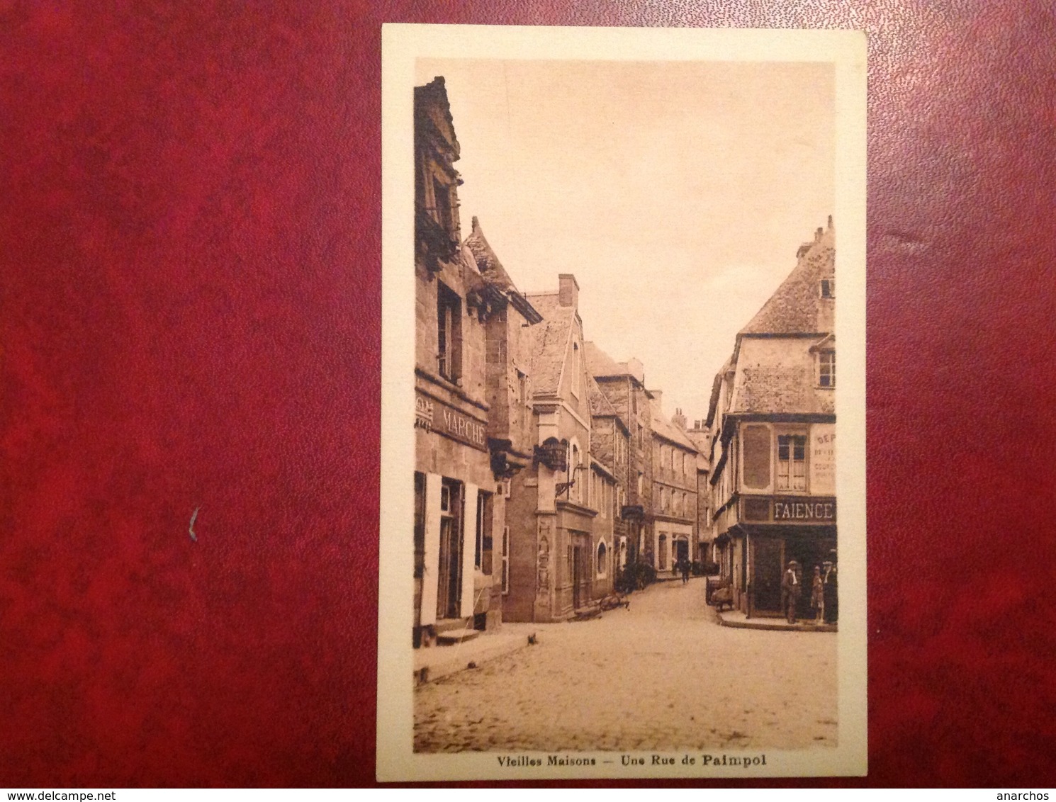 Une Rue De Paimpol - Paimpol