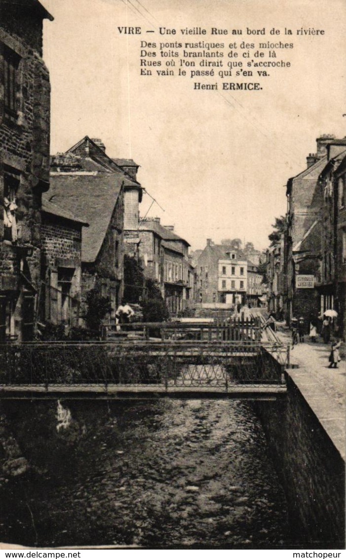 VIRE - UNE VIEILLE RUE AU BORD DE LA RIVIERE - Vire