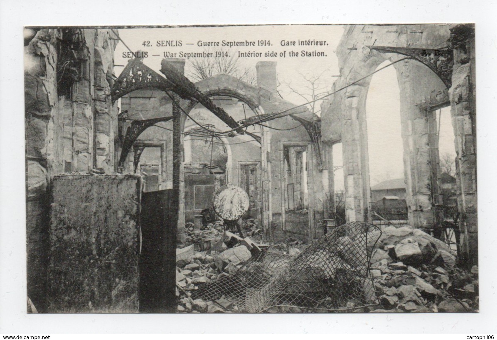 - CPA SENLIS (60) - Guerre Septembre 1914 - Gare Intérieure - Edition A. B. N° 42 - - Senlis