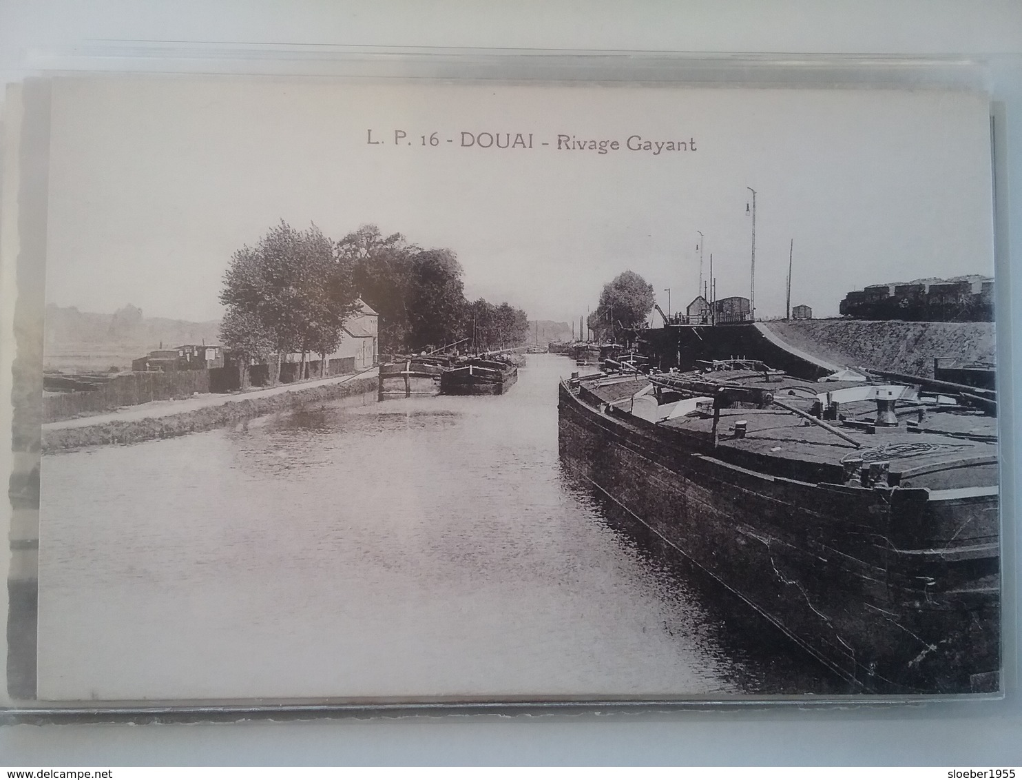 DOUAI            (PENICHE ARKEN SCHIFFE VAART) - Houseboats