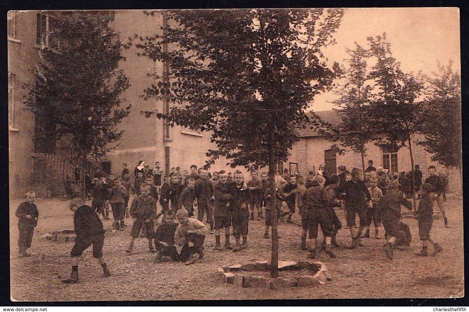 MARCHIENNE DOCHERIE - COUR INSTITUT St JOSEPH POUR GARCONS - RARE ! Très Animée - Andere & Zonder Classificatie