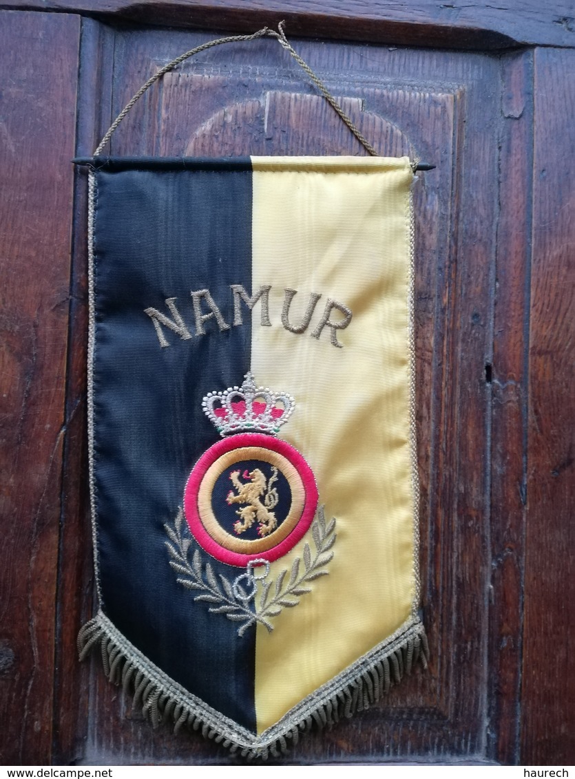 Union Nationale Des Officiers De Réserve - Section Namur - Flags