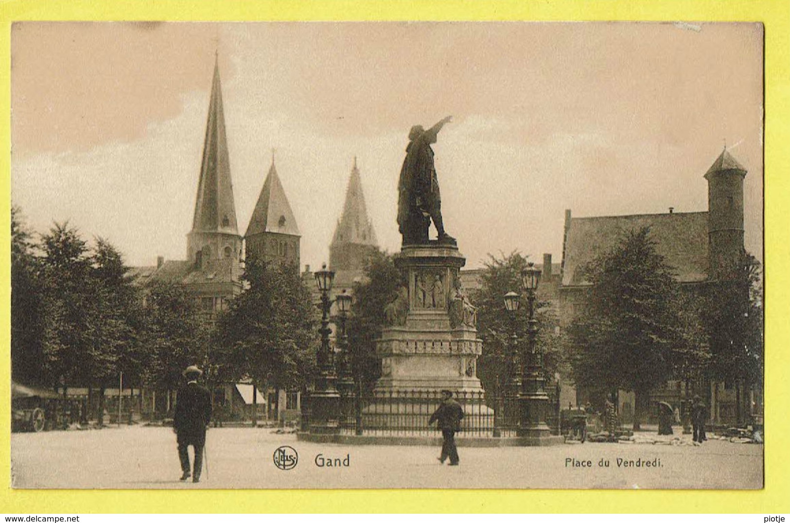 * Gent - Gand (Oost Vlaanderen) * (Ed Nels, Série Gand, Nr 14) Place Du Vendredi, Vrijdagmarkt, Statue, Animée, église - Gent