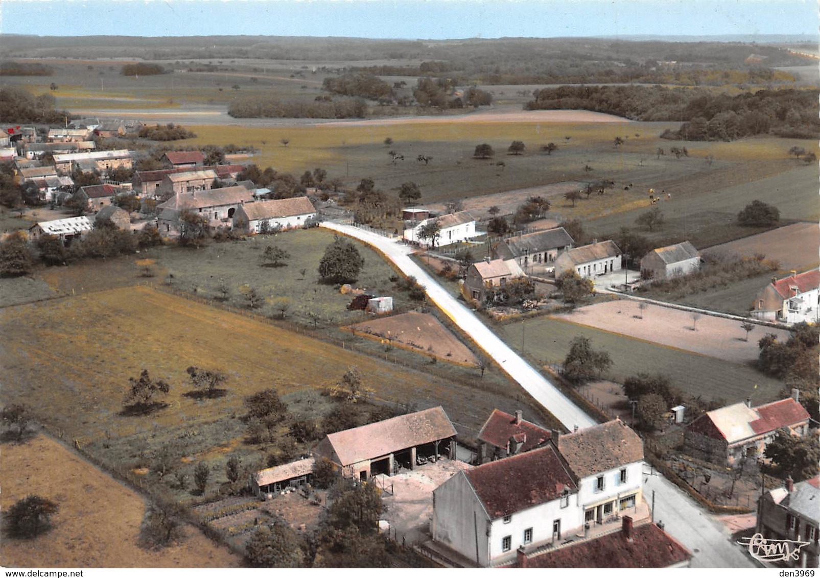 Villebougis - Vue Aérienne Sur La Rue Des Naux - Villebougis