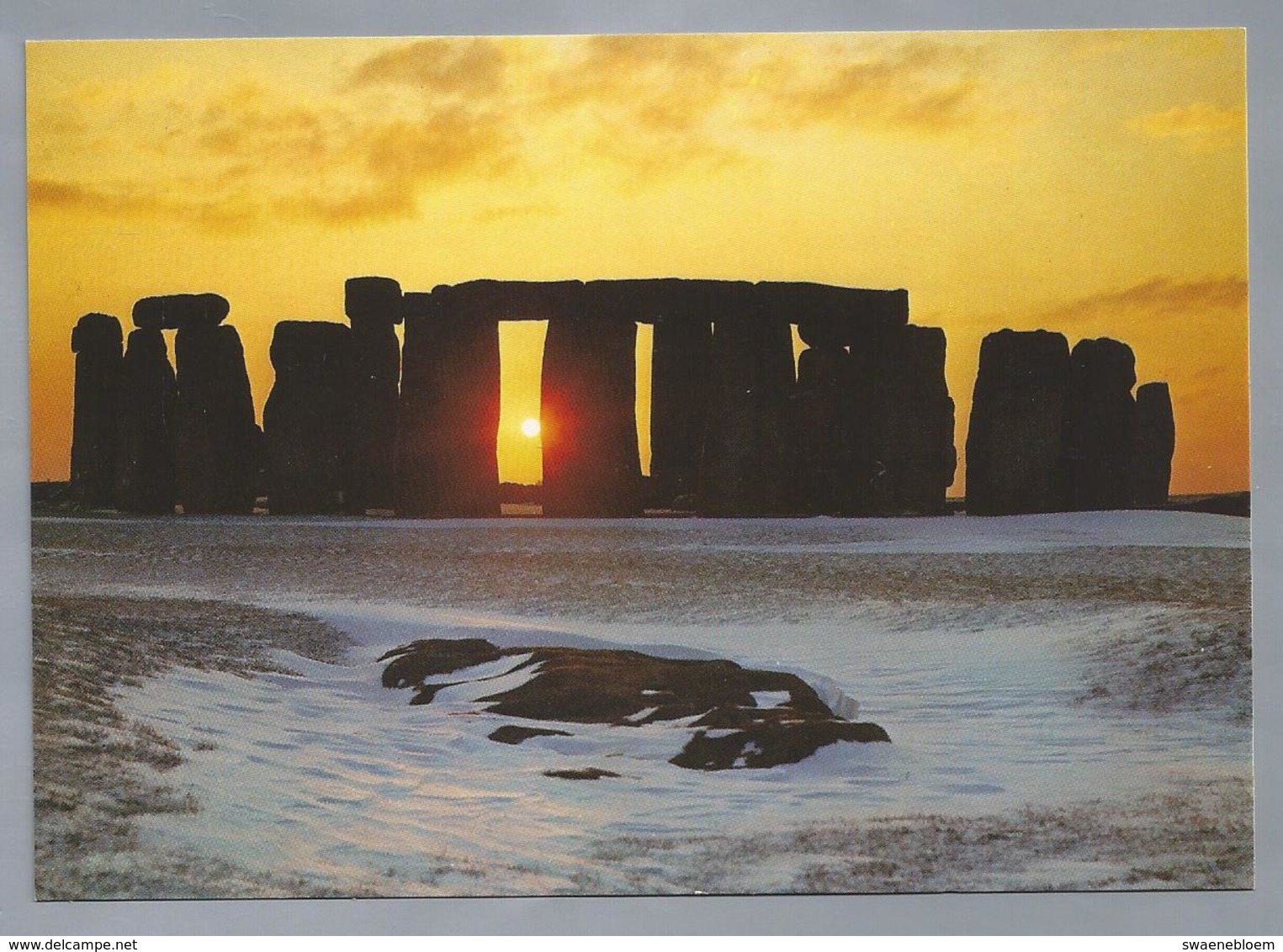 UK.- WILTSHIRE. STONEHENGE. WINTER SOLSTICE. - Stonehenge