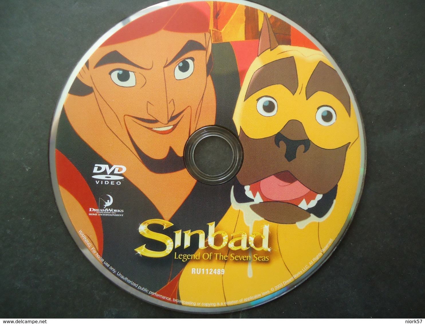 DISNEY  DVDs DVD - Familiari